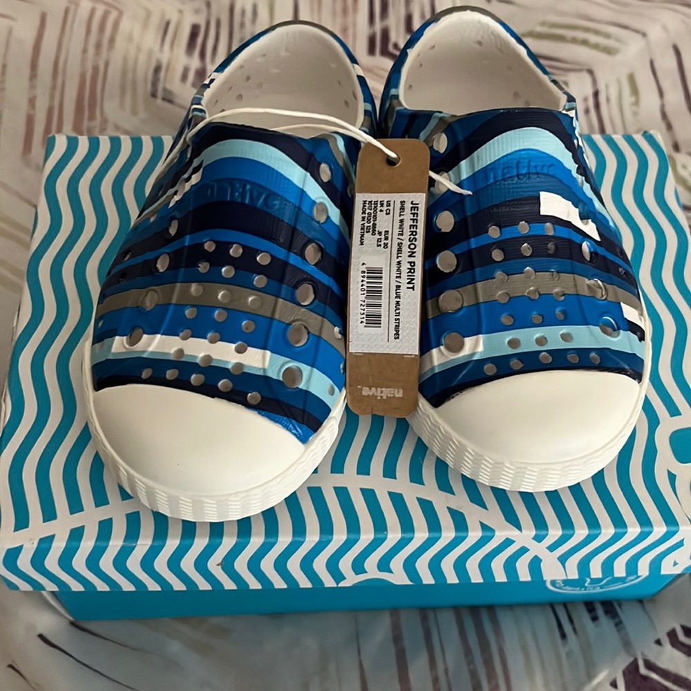 Little kids Natives brand new never worn